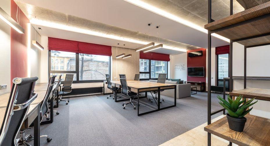 Decorate Office Tables at Work Office Desk Décor Ideas