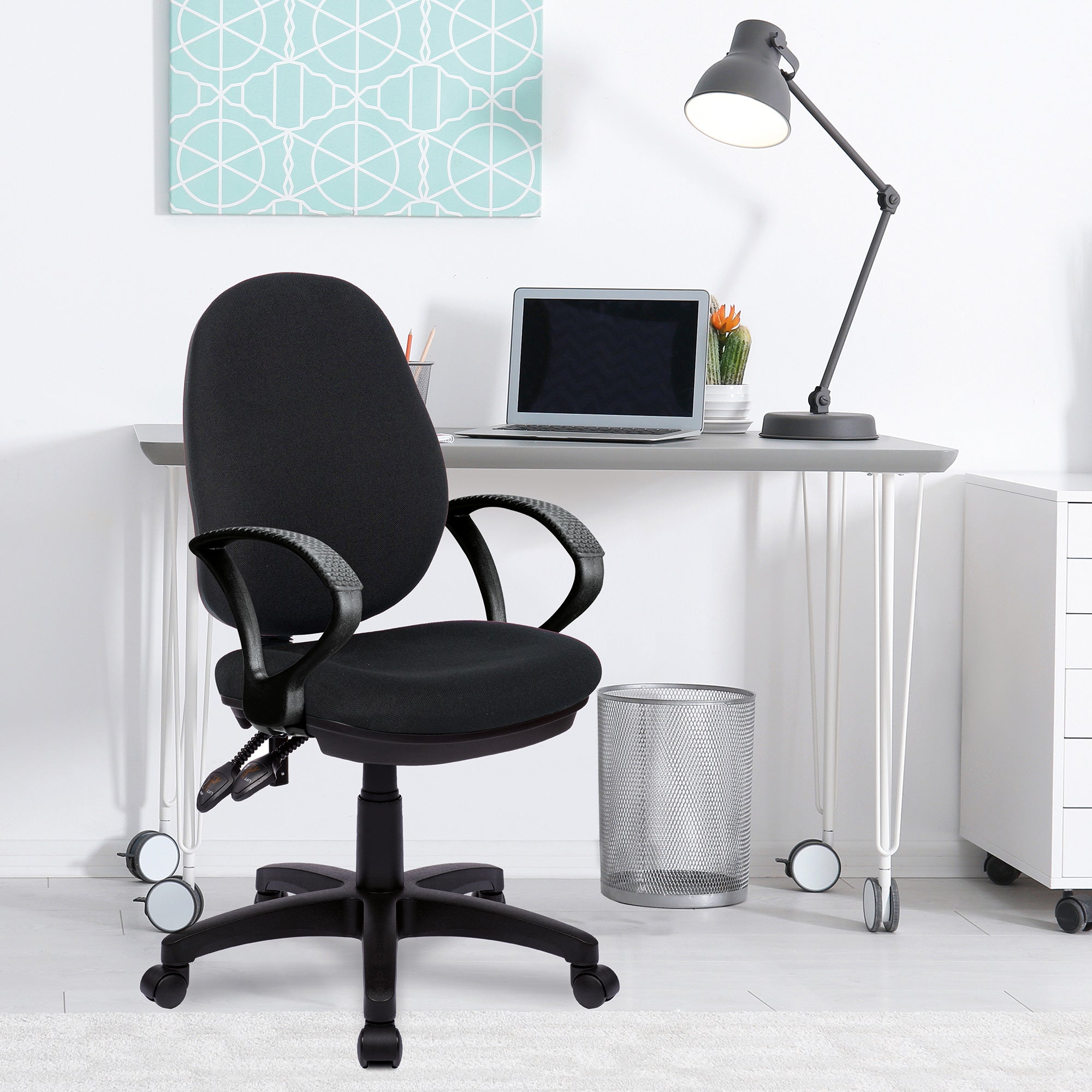 Java 200 – Medium Back Operator Chair – Twin Lever with Fixed Arms