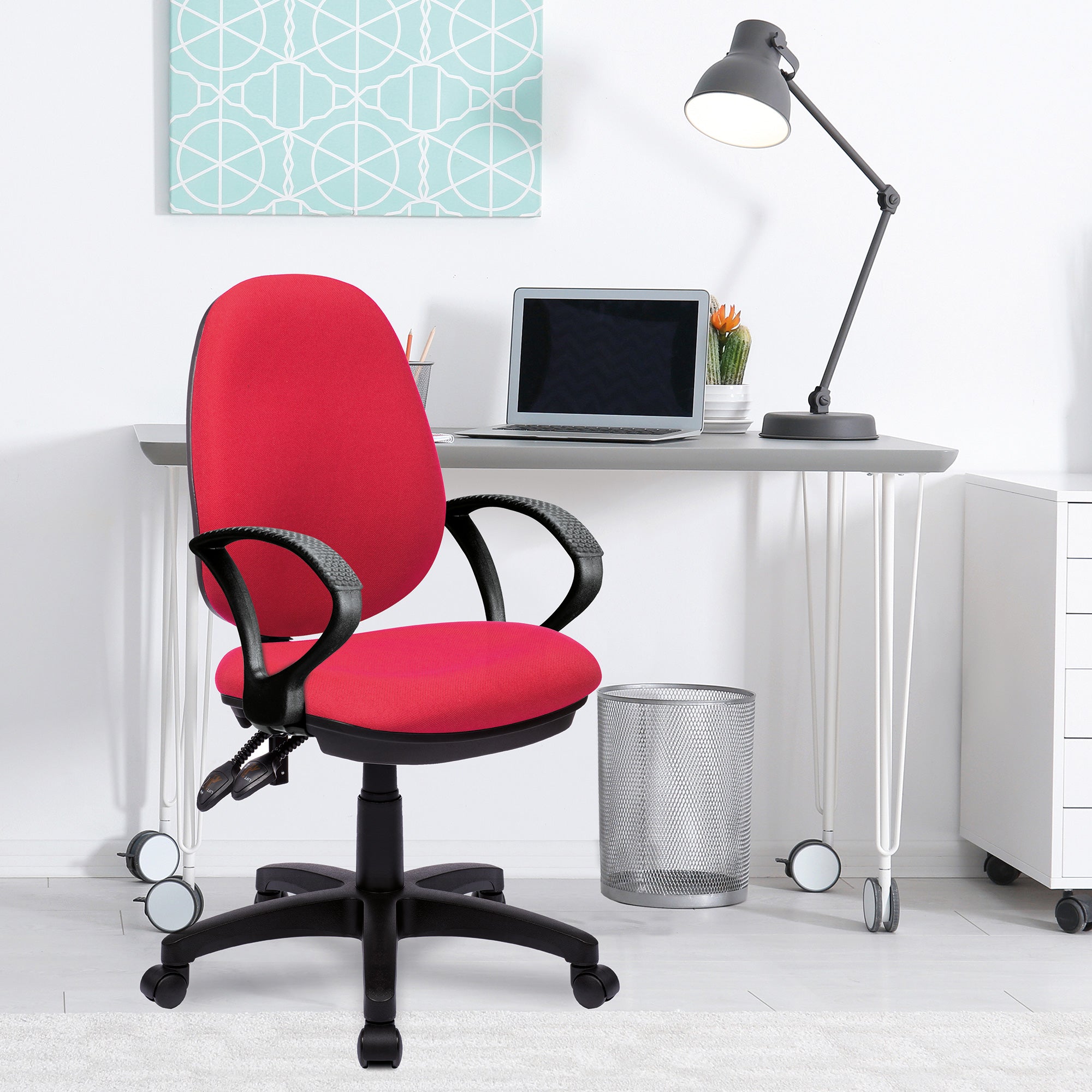 Java 200 – Medium Back Operator Chair – Twin Lever with Fixed Arms